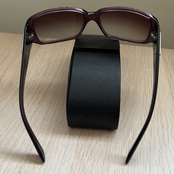 Prada SPR 16L sunglasses - Picture 4 of 7